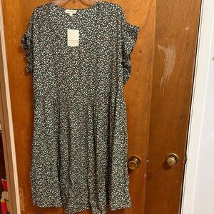 Eesome Floral Dress - Black and White